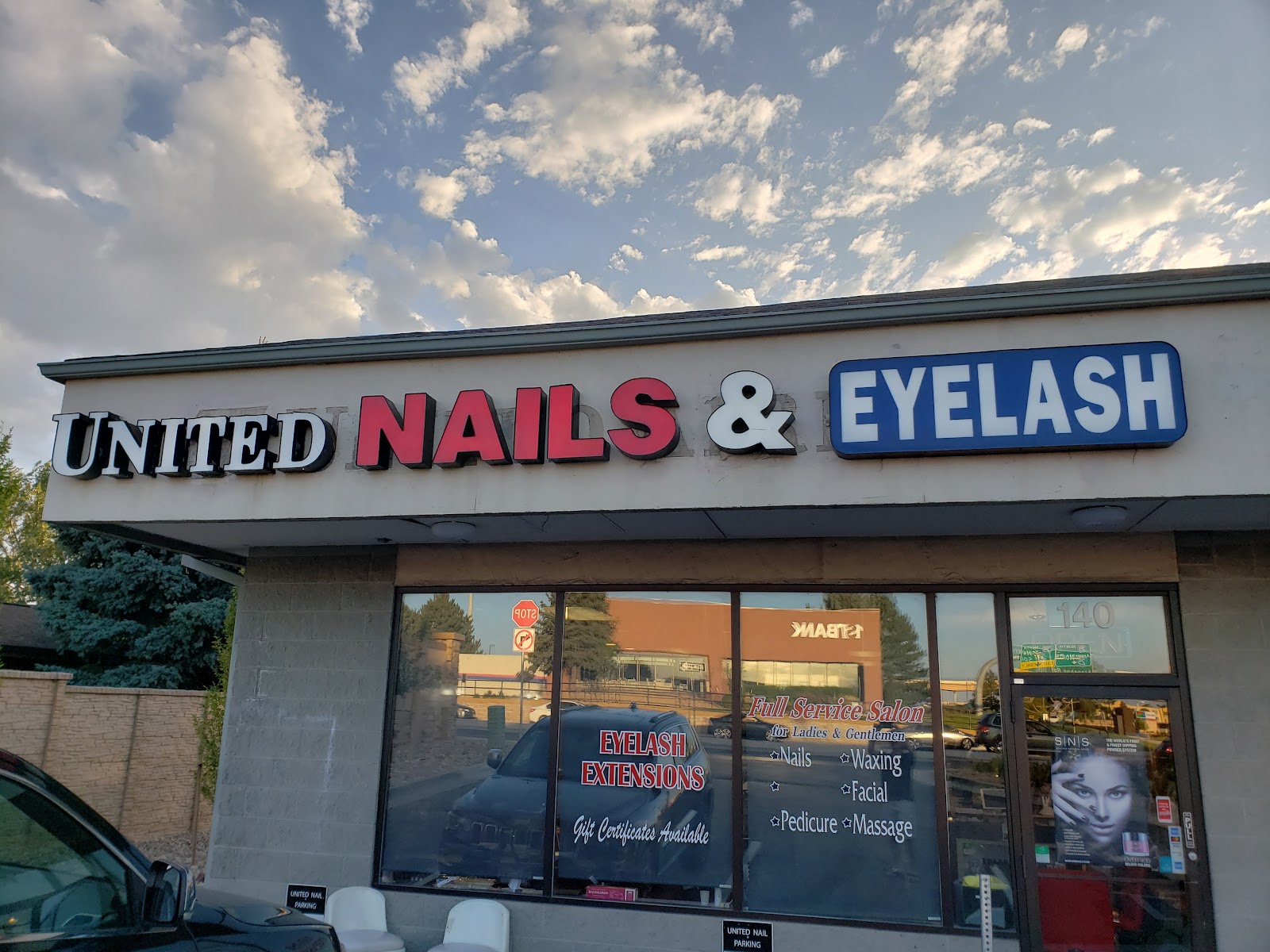 United Nails & Eyelash LLC nail photo 4